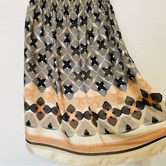 Nwot Max Studio Specialty Products midi woman’s dress size S feminine elegance - Picture 3 of 13